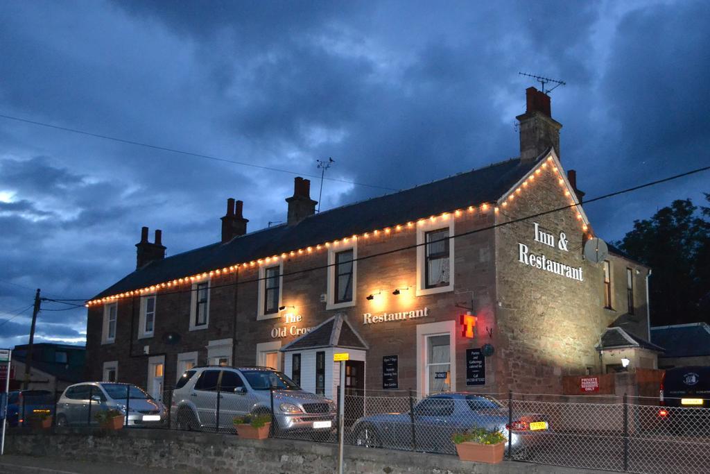 The Old Cross Inn Blairgowrie and Rattray Buitenkant foto
