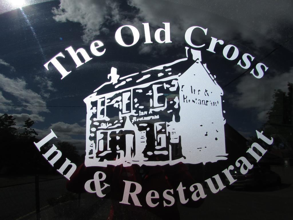 The Old Cross Inn Blairgowrie and Rattray Buitenkant foto